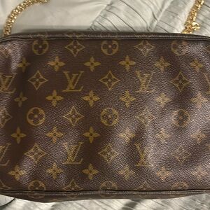 Louis Vuitton used great condition toiletry bag